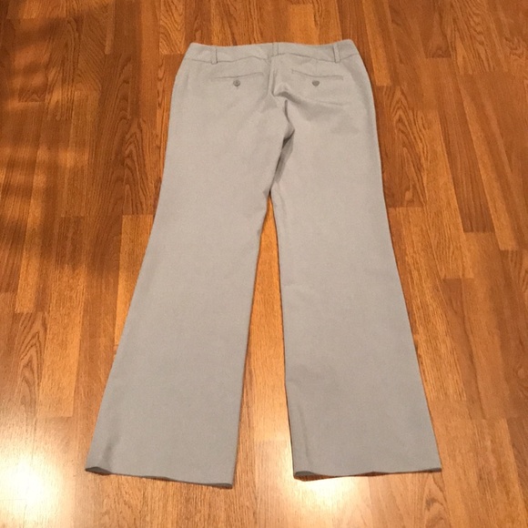 Express Editor women’s gray pants. 2 front pockets/2 back buttoned pockets. 6 - Picture 3 of 4